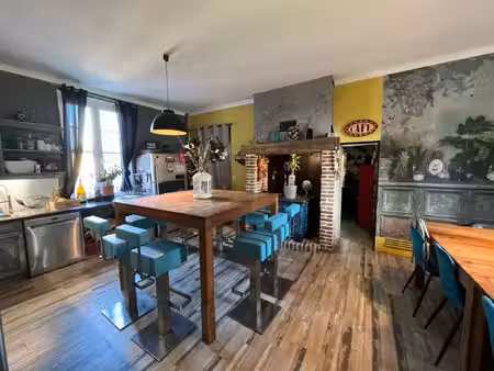maison à vendre la rue saint pierre 7 pièce(s) 219m2 642 000€