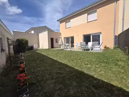 location maison 5 pièces 108 m² à brindas (69126)