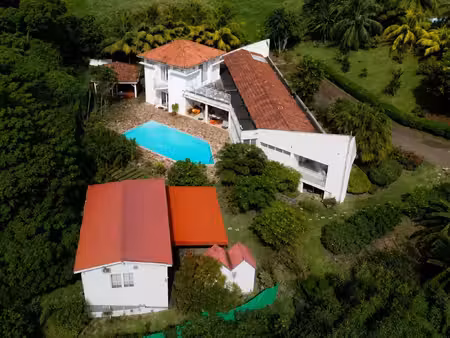 maison à vendre fort de france 6 pièce(s) 230m2 670 000€