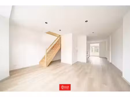 superbe appartement duplex 1ch bon-secours