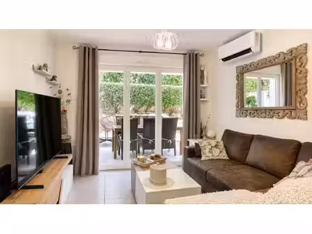 le luc en provence- appartement t2 meublé de 38 m2 avec terrasse et jardin + parking priva