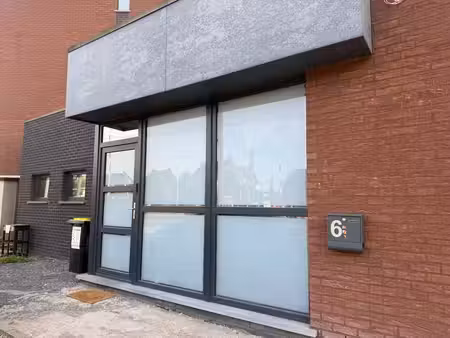 appartement lumineux d’une chambre au rez-de-chaussée