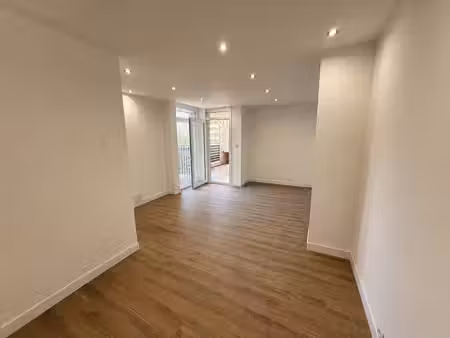 location bureaux 71 m²