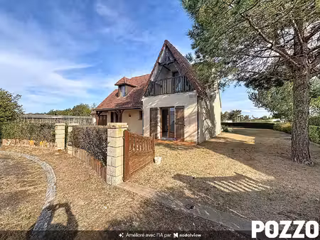 secteur coutainville  commerces et plage à pied à environ 200 mètres  au calme  vie de pla