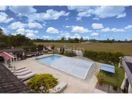 grande propriété avec piscine - au coeur des dombes