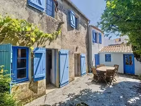 vente maison à noirmoutier-en-l'île (85330) : à vendre / 110m² noirmoutier-en-l'île