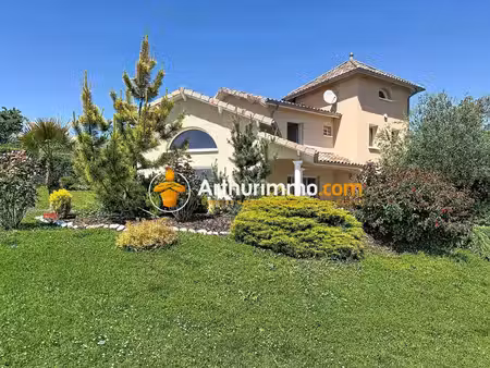 vente maison 5 pièces 145 m2 à ruy-montceau