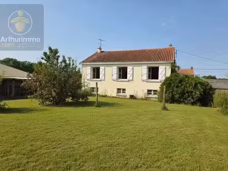 vente maison 4 pièces 104 m2 à saint-étienne-de-mer-morte