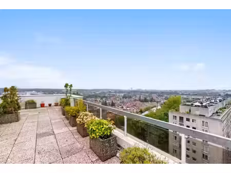 penthouse - terrasse de 125 m2 - orientée sud  ouest et nord