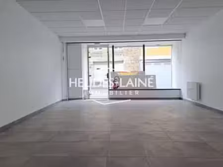 location bureaux et commerces à saint-james (50240) : à louer / 45m² saint-james