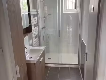 maison 98 m² – 3 chambres + bureau – jardin & accès voiture – dpe c