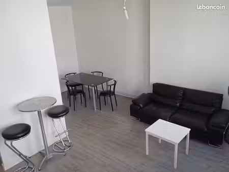 grand f2 60 m2 rue verdié firminy centre