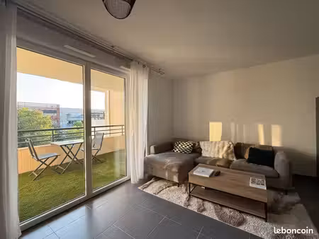 t3 66m2 avec terrasse dans résidence sécurisée