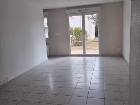 appartement non meublé
