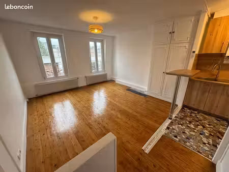 studio 25m2 face gare enghien les bains