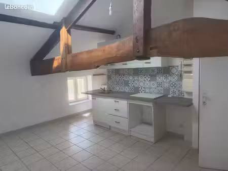 appartement savigneux 01
