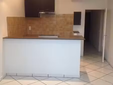 appartement t3   50 m2   rdc la faviere