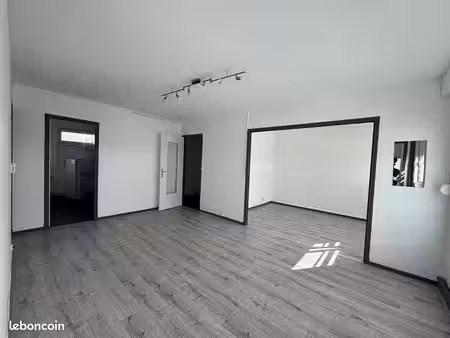 appartement 3 pièces 65 m²