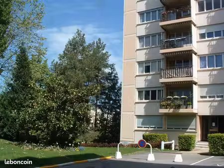 t1 meublé à ste foy les lyon au calme dans un parc