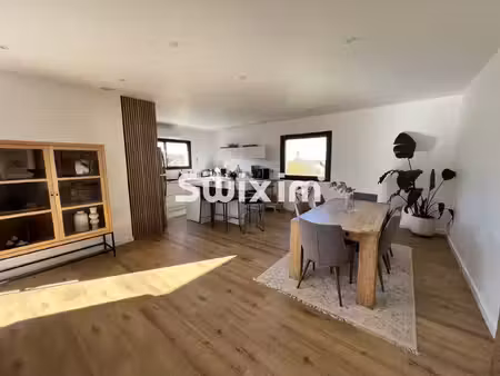 maison moderne de caractère proche lons