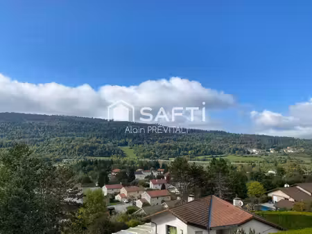 vue dégagée  terrain 987 m²