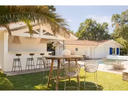 villa 5 chambres piscine pool house
