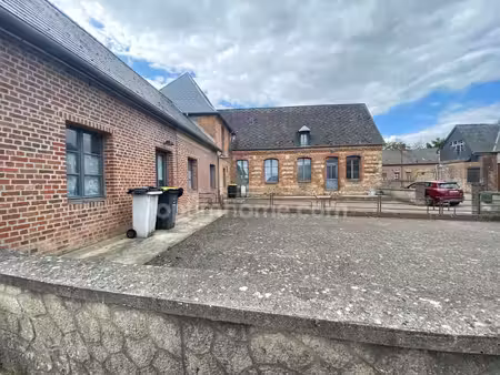 vente d un ensemble de 4 maisons et 1 appartement louer 15 pièces proche de vervins (02)