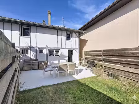 tosse centre – duplex 3 chambres + jardin – esprit maison