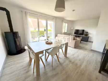charmante maison de plain-pied et son jardin ensoleillé de 590 m²
