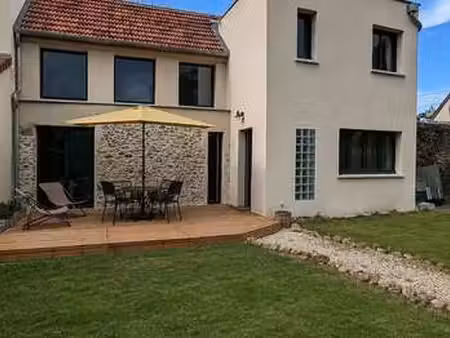 location maison à vieille-église-en-yvelines (78125) : à louer / 84m² vieille-église-en-yv