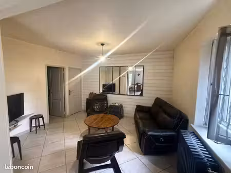 maison de ville avec garage attenant