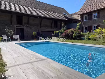 grange 6 pièces 220 m²