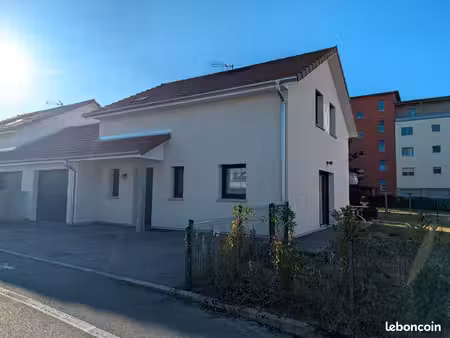 maison mitoyenne lumineuse de 90 m² — 3 chambres & jardin