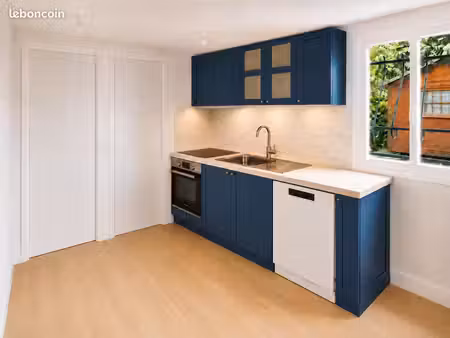 propose deux chambres d'étudiants dans appartement indépendant entièrement rénové