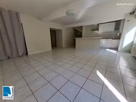 appartement 3 pièces 66 m²
