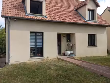 maison indépendante de 120 m2 avec sous sol