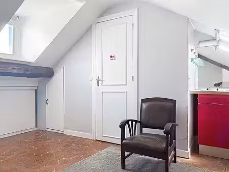 appartement studio - 13.20 m2 - rue saint sauveur - paris 2eme