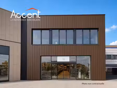 location commerce 445 m² à onet-le-château (12850)