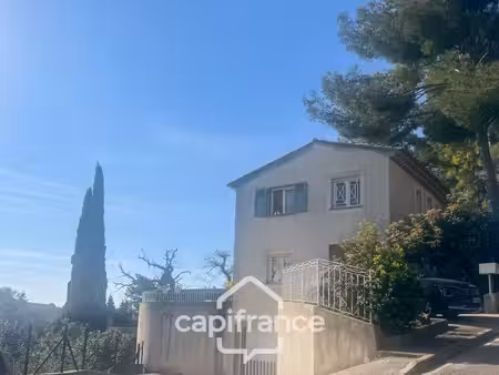 maison à vendre 5 pièces hyeres (83)  costebelle  parc de la luquette  3 chambres  garage 