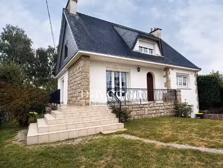 locqueltas – maison familiale 4 chambres – jardin clos