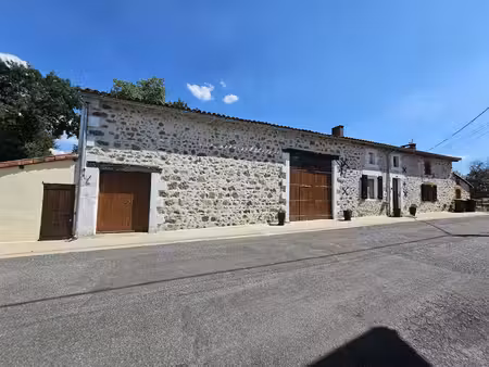 propriété de caractère avec plus d'un hectare de terrain – une opportunité de style de vie