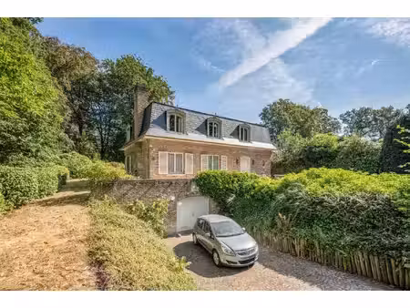 uitzonderlijke villa met prachtig zuidgericht bouwperceel in residentieel linden