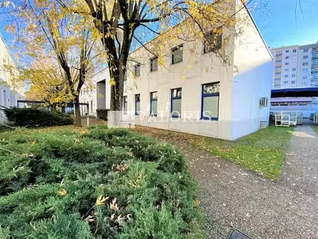 location bureaux 101 m² à 1 183 m²