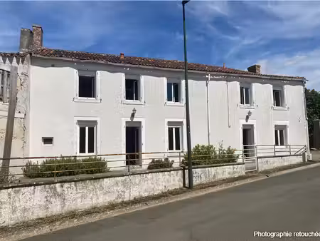 vente maison de village 5 pièces  146.00m²  bourneau