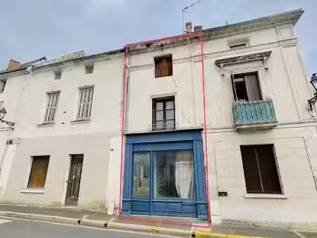 vente immeuble 3 pièces 74 m² à ligueil (37240)  60 500 €