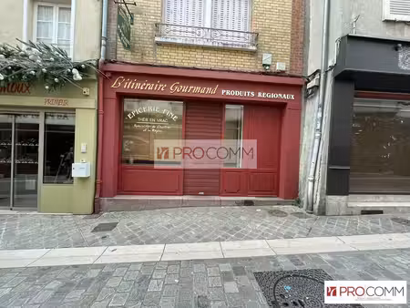 location commerce chartres 28000 32m²