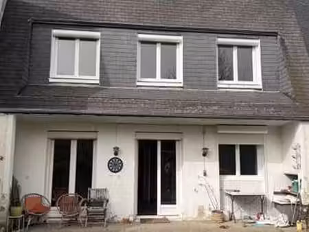 vente maison à guingamp (22200) : à vendre / 89m² guingamp