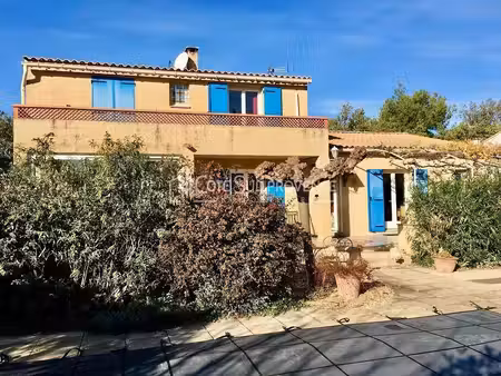 villa avec piscine et dependances a saint didier