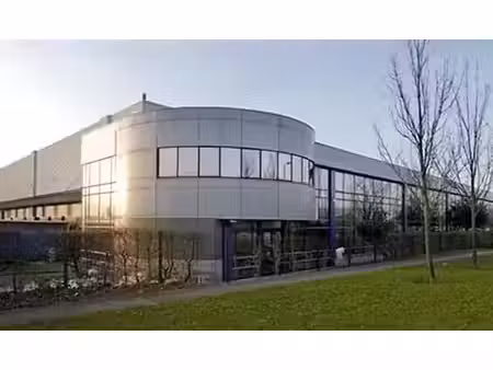 location entrepôt / local d'activités tremblay en france 6 690 m²