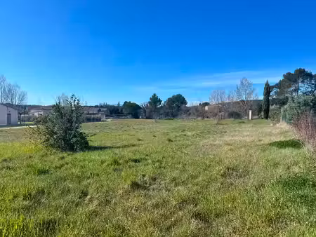 vente terrain neuf 750m2 saint-maximin-la-sainte-baume - 159000 € - surface privée